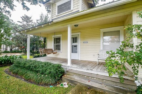 4528 Magnolia St, Bellaire, TX, 77401-4211 | Card Image