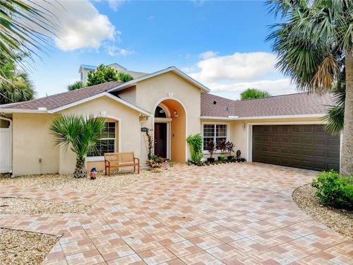 325 N 8th St, FLAGLER BEACH, FL, 32136-3353 | Card Image