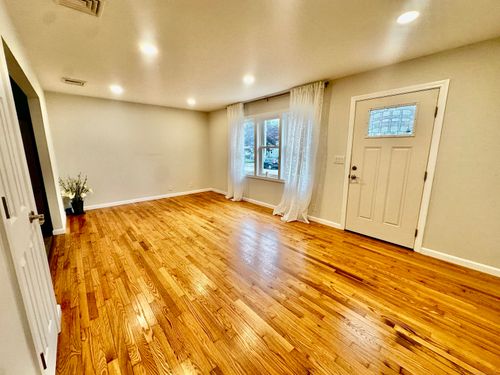 26 Riverdale Rd, Milford, CT, 06460-7130 | Card Image