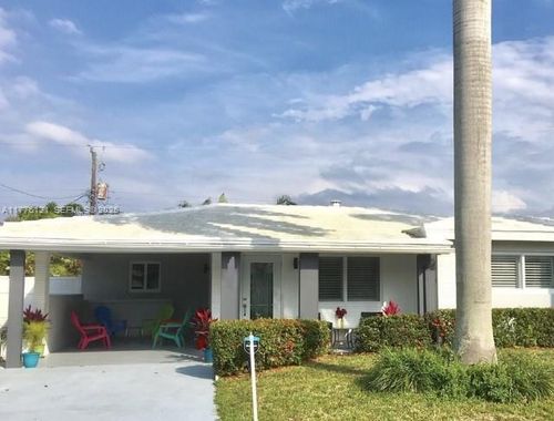 4580 Ne 3rd Ave, Oakland Park, FL, 33334-6013 | Card Image