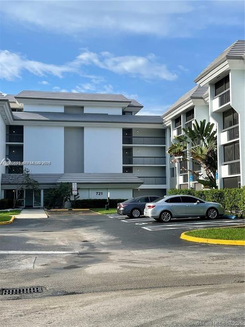 104-721 N Pine Island Rd, Plantation, FL, 33324-1327 | Card Image