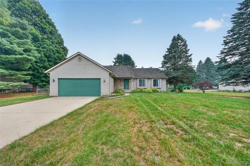 1705 Wild Cherry Ln, Lapeer, MI, 48446-8714 | Card Image