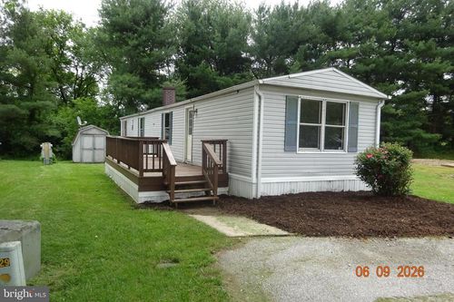 172 Rustic Dr, Shippensburg, PA, 17257-9460 | Card Image