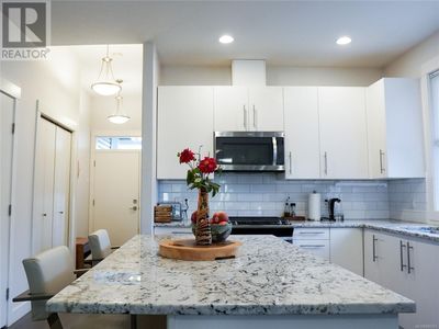 1724 Harambe Way, House other with 3 bedrooms, 2 bathrooms and 4 parking in Nanaimo BC | Image 2