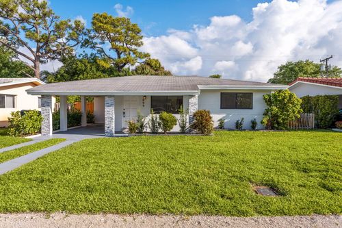 699 Ne 40th St, Oakland Park, FL, 33334-3031 | Card Image