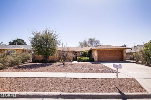 828 Agua Caliente Dr, El Paso, TX, 79912-1738 | Card Image