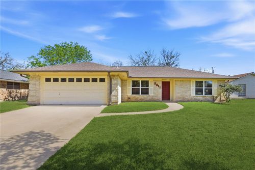 2011 Southwood Dr, College Station, TX, 77840-4861 | Card Image