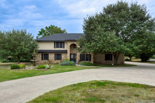 510 Rudeloff Rd, Seguin, TX, 78155-9422 | Card Image