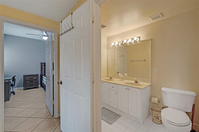 APT-203 - 7085 Nova Dr, Condo with 3 bedrooms, 2 bathrooms and null parking in Davie FL | Image 13