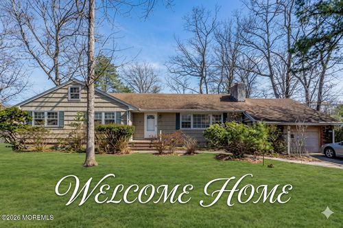 30 Shady Nook Dr, Toms River, NJ, 08755-8033 | Card Image