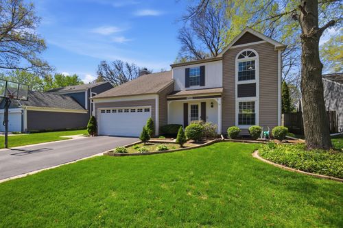 1320 Yellowstone Pkwy, Algonquin, IL, 60102-5422 | Card Image
