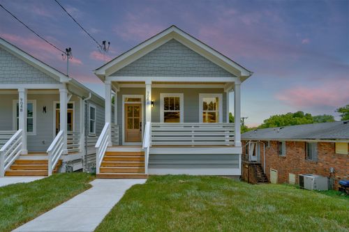 a-904 32nd Ave N, Nashville, TN, 37209-2630 | Card Image