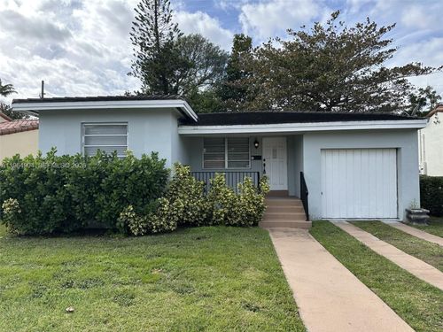 904 Wallace St, Coral Gables, FL, 33134-8006 | Card Image