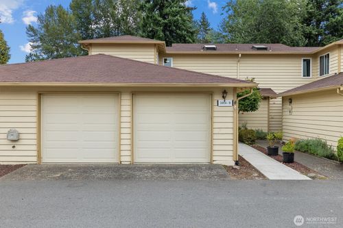54b-24836 110th Pl Se, Kent, WA, 98030-2818 | Card Image