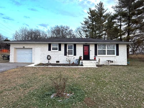 415 River St, Hartsville, TN, 37074-1729 | Card Image