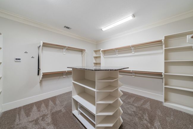 master closet | Image 27