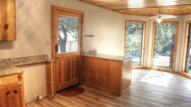 457 N Tomahawk Way, House other with 4 bedrooms, 3 bathrooms and null parking in Concan TX | Image 35