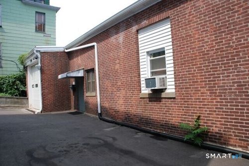 289 Congress Ave, Waterbury, CT, 06708-3782 | Card Image