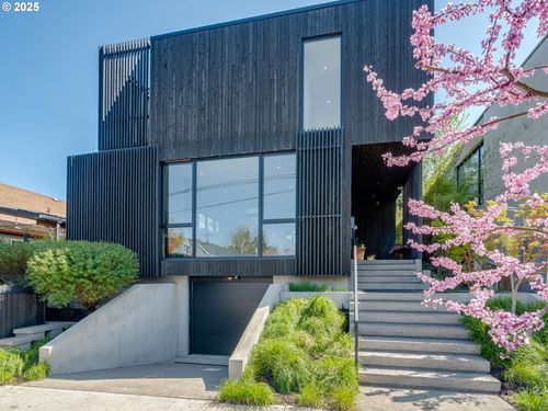 3112 Se 36th Ave, Portland, OR, 97202-1812 | Card Image