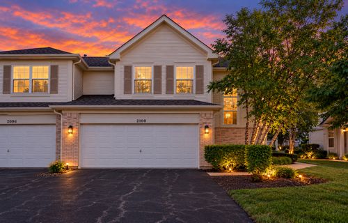 2100 Sunrise Cir, Aurora, IL, 60503-6754 | Card Image