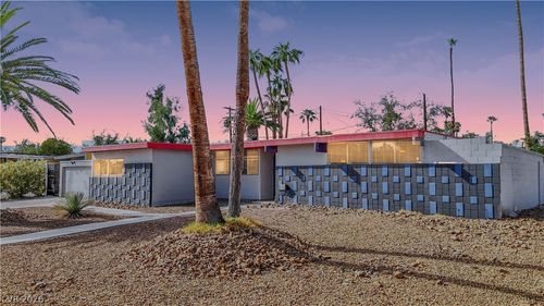 1730 Chippewa Dr, Las Vegas, NV, 89169-3109 | Card Image