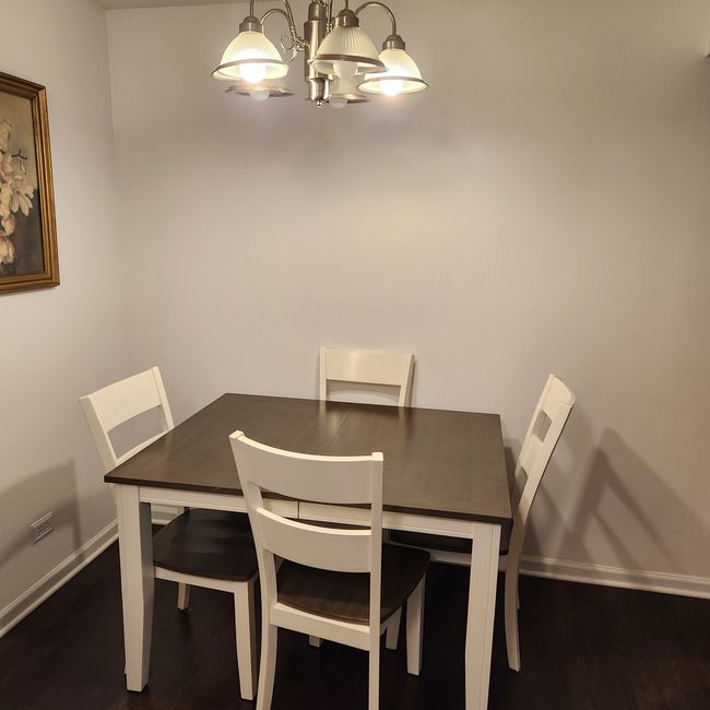 APT-113 - 675 Grove Dr, Condo with 2 bedrooms, 2 bathrooms and 2 parking in Elk Grove Village IL | Image 8