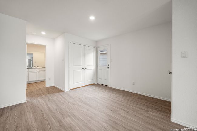 12927 Deep Eddy, House other with 4 bedrooms, 2 bathrooms and null parking in St Hedwig TX | Image 6