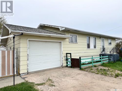 216 4th St E, Spiritwood, SK, S0J2M0 | Card Image