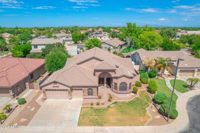 2068 S Sailors Court, House other with 4 bedrooms, 3 bathrooms and null parking in Gilbert AZ | Image 2