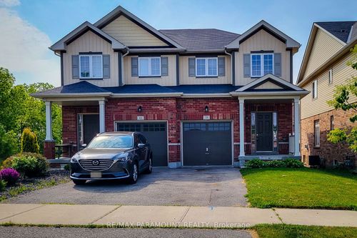 38 Gunby Blvd, Waterdown, ON, L8B0W4 | Card Image