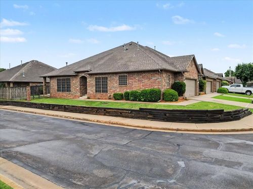 1641 Laurel Drive, Edmond, OK, 73003 | Card Image