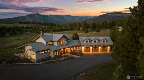 741 Horse Jump Dr, Cle Elum, WA, 98922-5811 | Card Image
