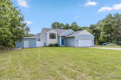 15448 Meadowlark Dr, Grand Haven, MI, 49417-7900 | Card Image