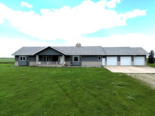 9891 110th Ave N, Felton, MN, 56536-9336 | Card Image