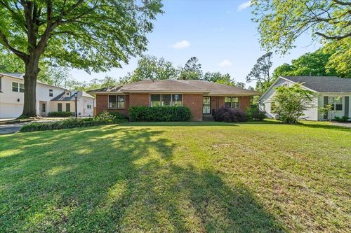 69 N White Station Rd, Memphis, TN, 38117-2812 | Card Image