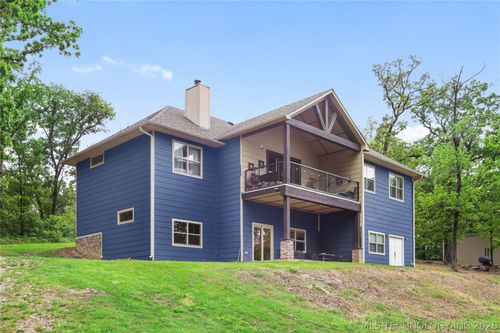 11802 Hickory Ln, Claremore, OK, 74017-6889 | Card Image