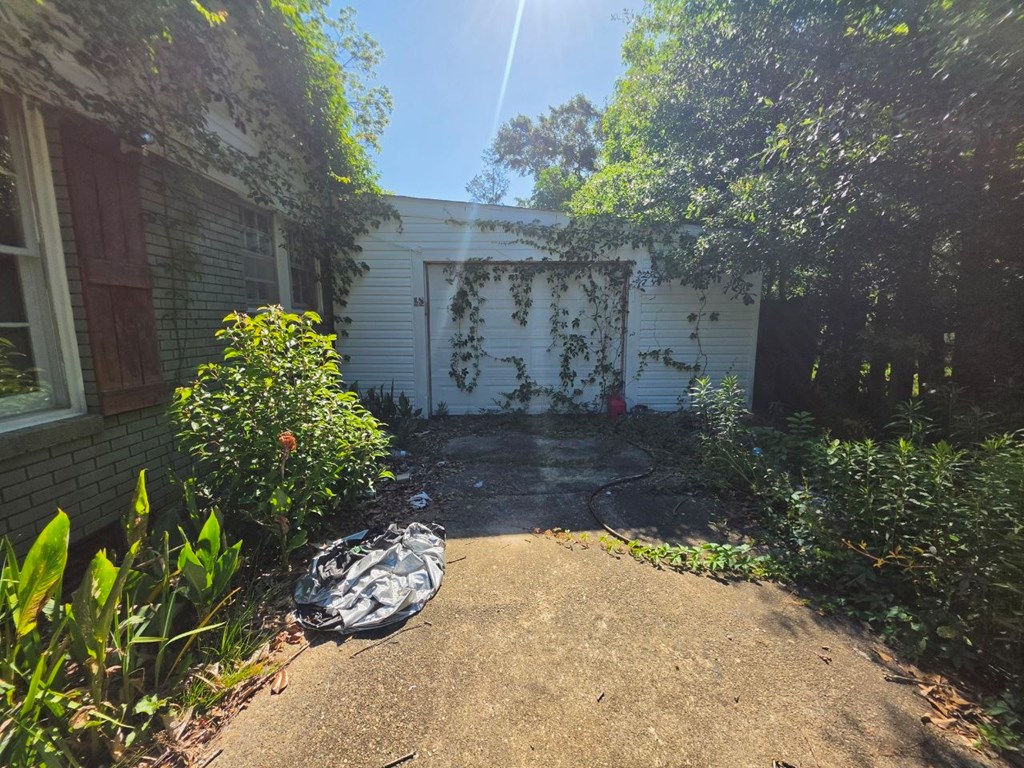 Residential in Loxley 2