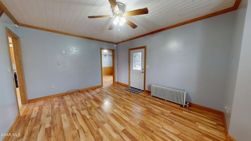 434 Maple St, Roaring Spring, PA, 16673-1328 | Card Image