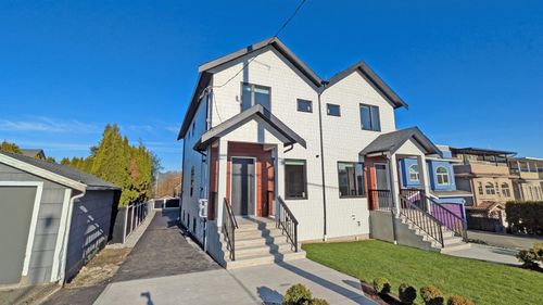 2825 Dundas St, Vancouver, BC, V5K1R5 | Card Image