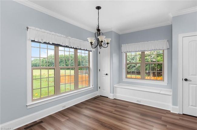 Breakfast Area | Image 11