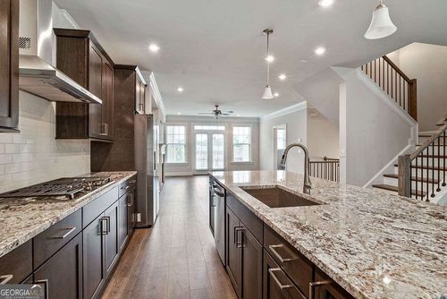 1395 Harris Way, Brookhaven, GA, 30319-3817 | Card Image