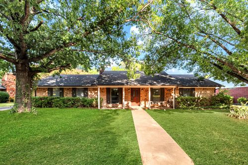202 Diane Dr, Sanger, TX, 76266-5514 | Card Image