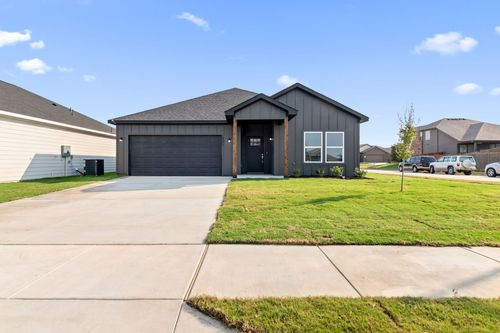 5030 Pinson St, Fort Worth, TX, 76105-5126 | Card Image