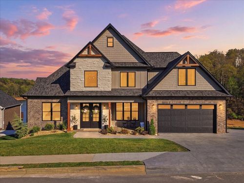 3135 Bridgewater Blvd, Morristown, TN, 37814-1784 | Card Image
