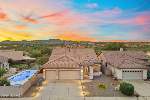 2507 E Big View Dr, Oro Valley, AZ, 85755-1939 | Card Image