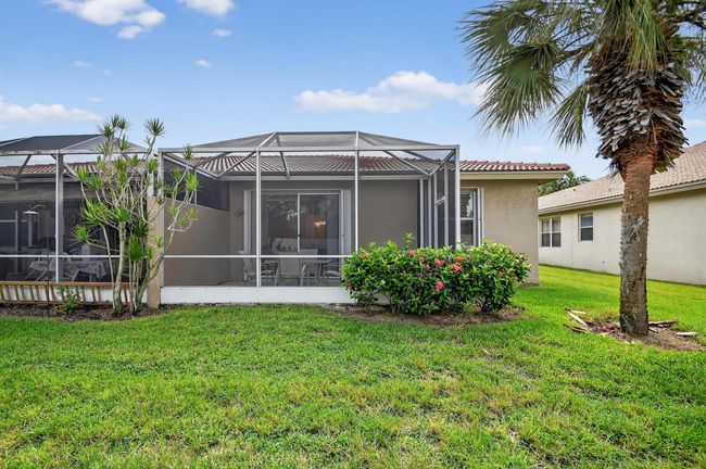 9675 Crescent View Dr N, Condo with 3 bedrooms, 2 bathrooms and null parking in Boynton Beach FL | Image 39