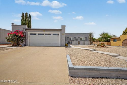 1500 S San Carla, Green Valley, AZ, 85614 | Card Image
