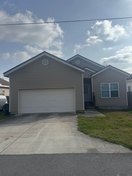 2077 Ravier Ln, Sunshine, LA, 70780-3535 | Card Image