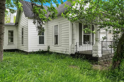 118 Mcclellan St, Windfall, IN, 46076-9909 | Card Image