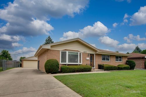 607 W Montrose Ave, Wood Dale, IL, 60191-1718 | Card Image
